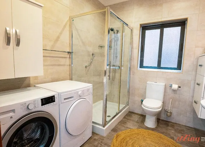 A Pretty In Malta's Fishing Village مرسلوك